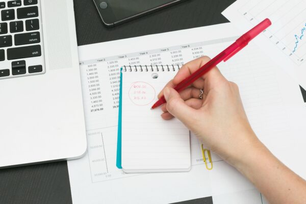 4 Budgeting Tips to Start the New Year Off Right